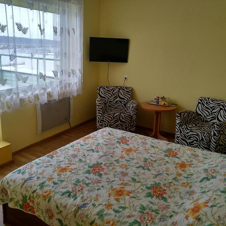Hotel Viesbutis Jurbarkas Extérieur photo