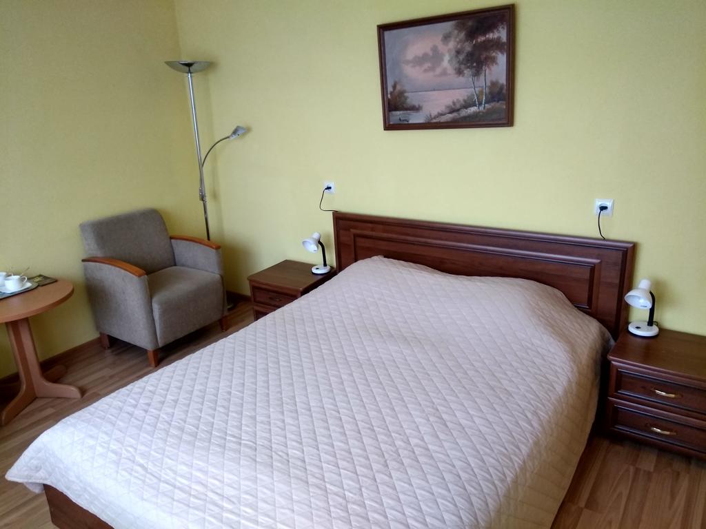 Hotel Viesbutis Jurbarkas Extérieur photo