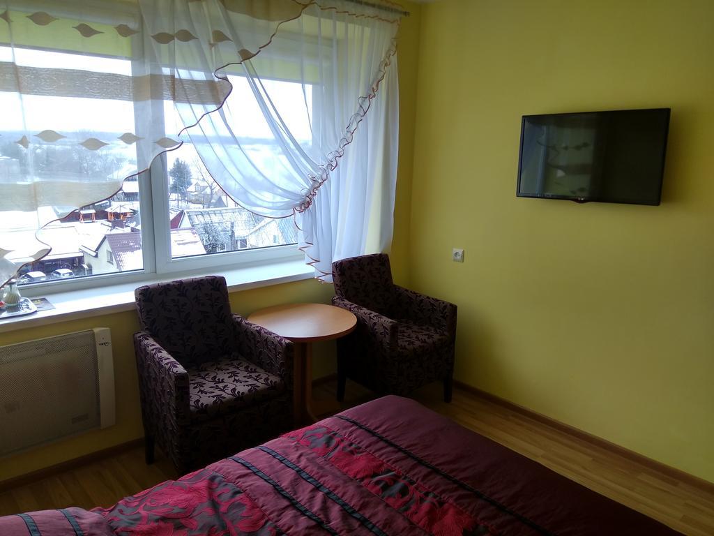 Hotel Viesbutis Jurbarkas Extérieur photo