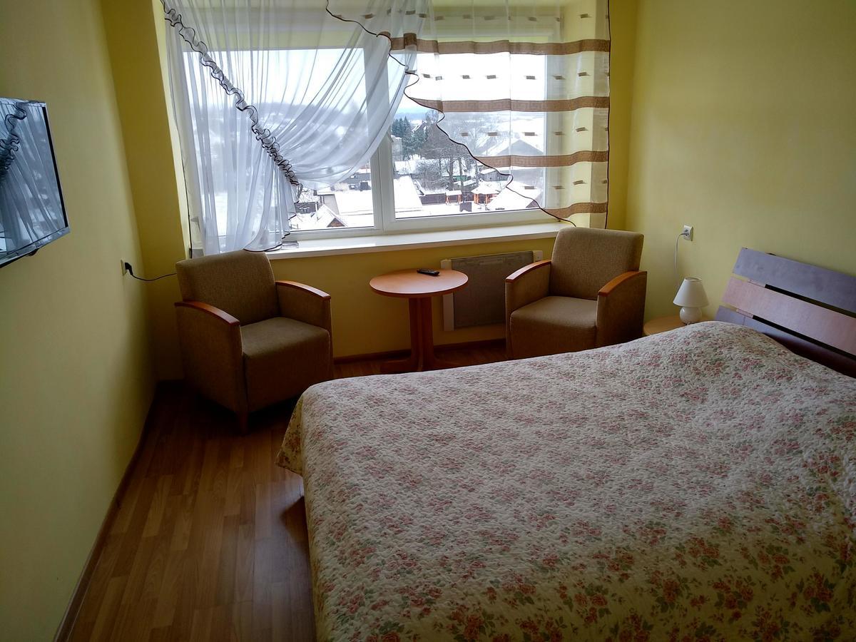 Hotel Viesbutis Jurbarkas Extérieur photo