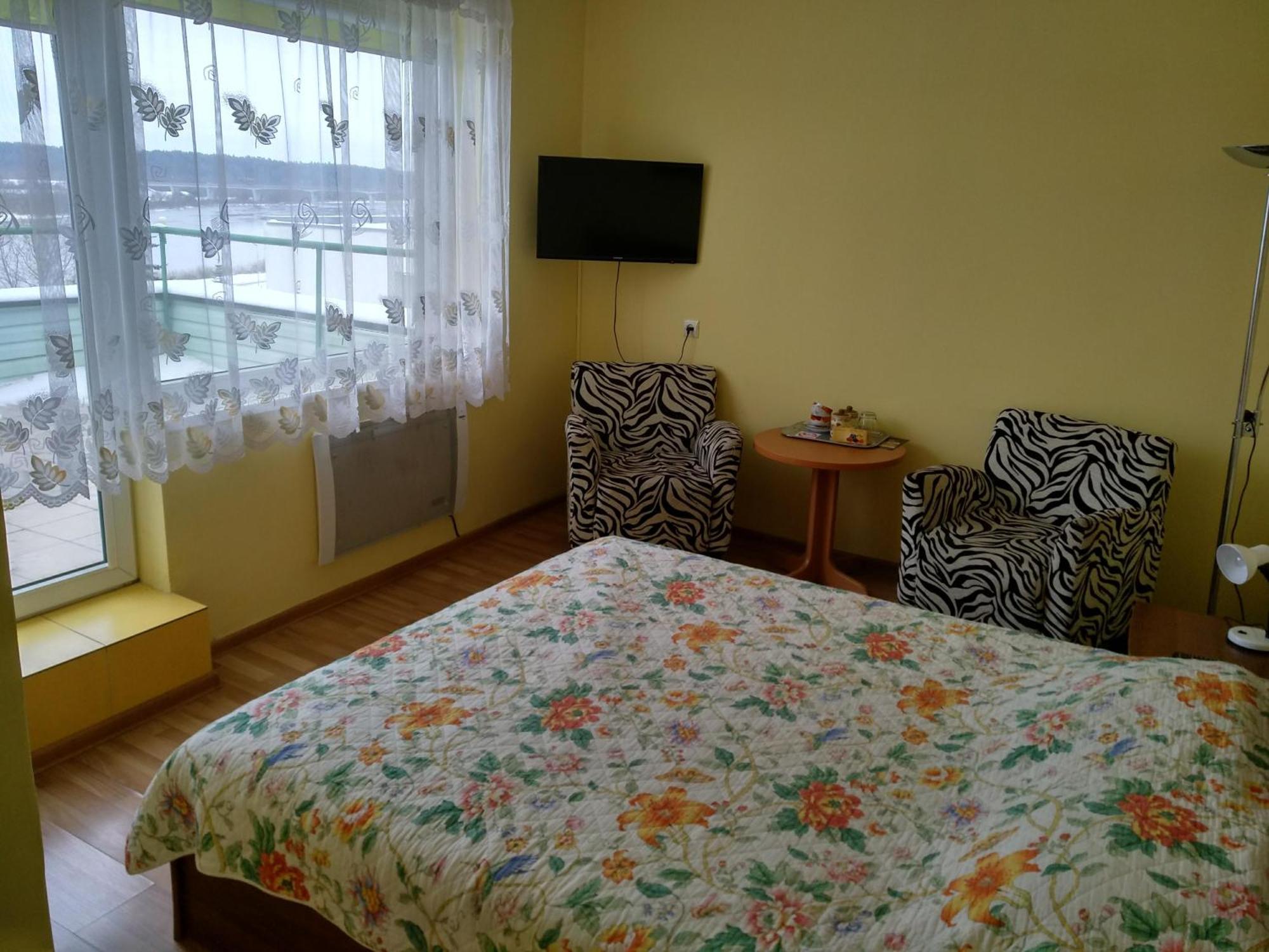 Hotel Viesbutis Jurbarkas Extérieur photo